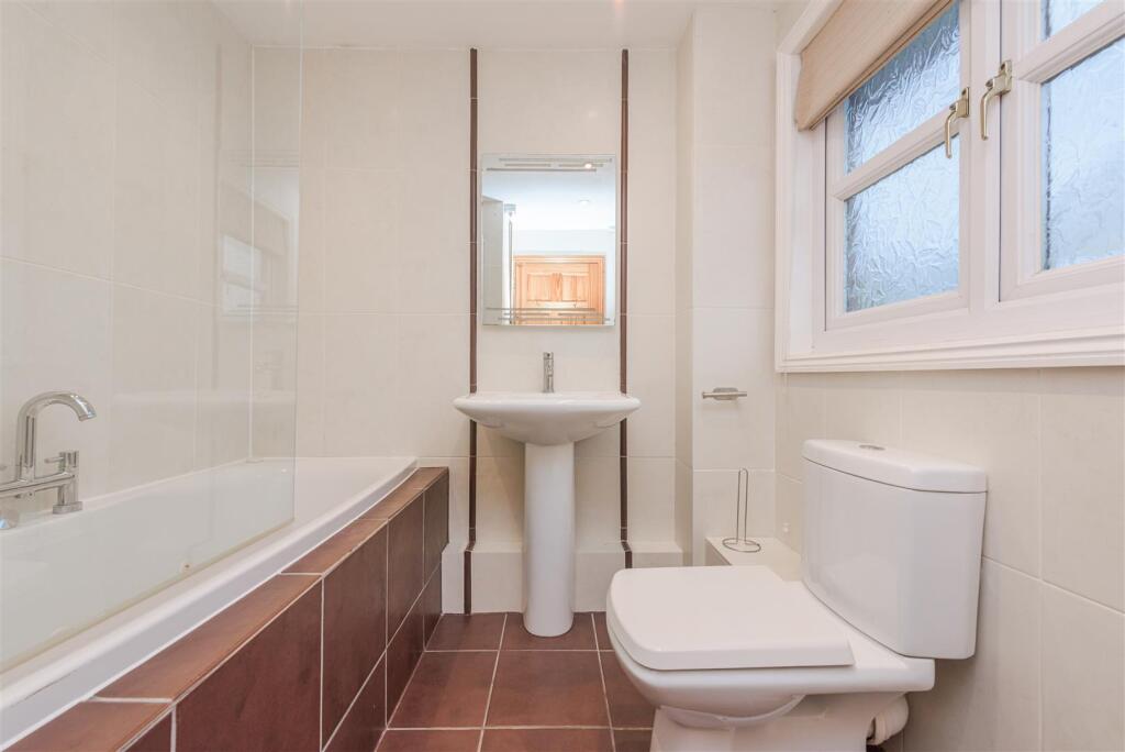 66 Main Road, Austrey