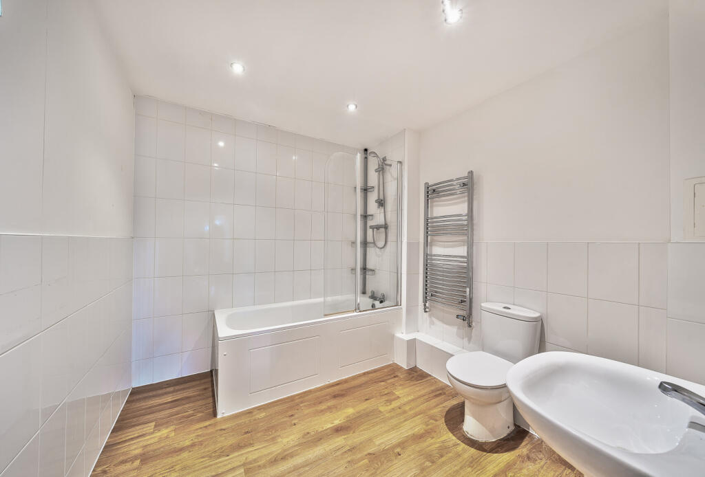 1295610-21-682f6a...