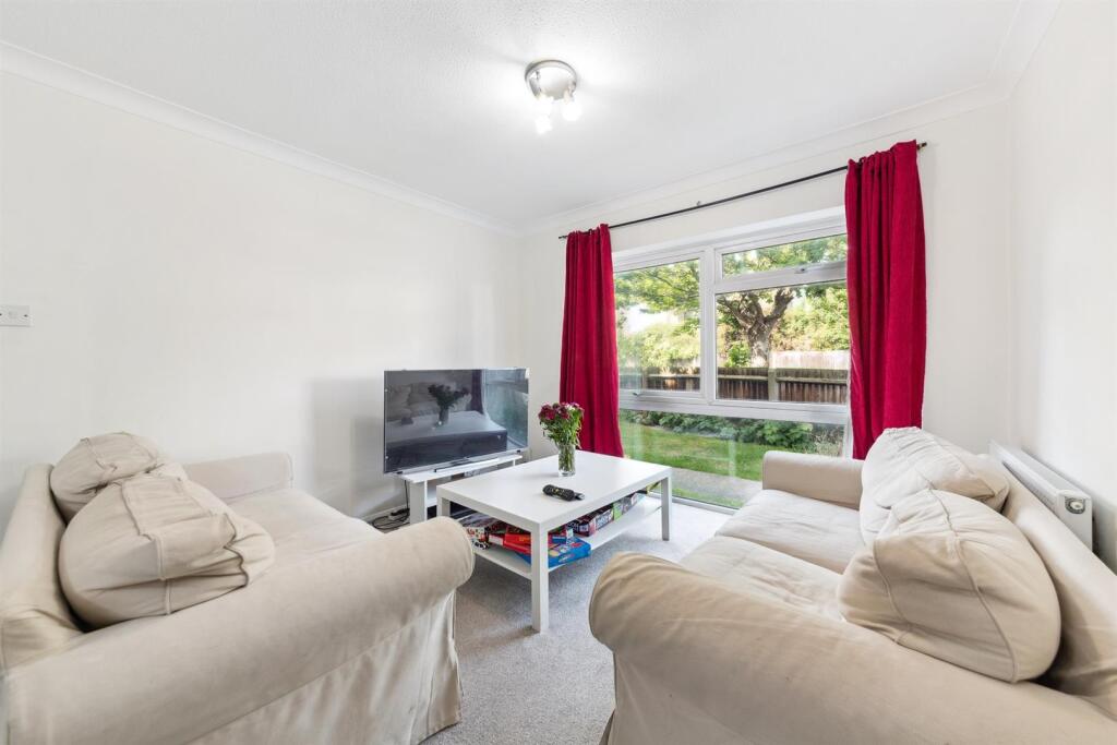 Flat 1, Holly Court, 59 Cavendish Road, SW19 2EY-6