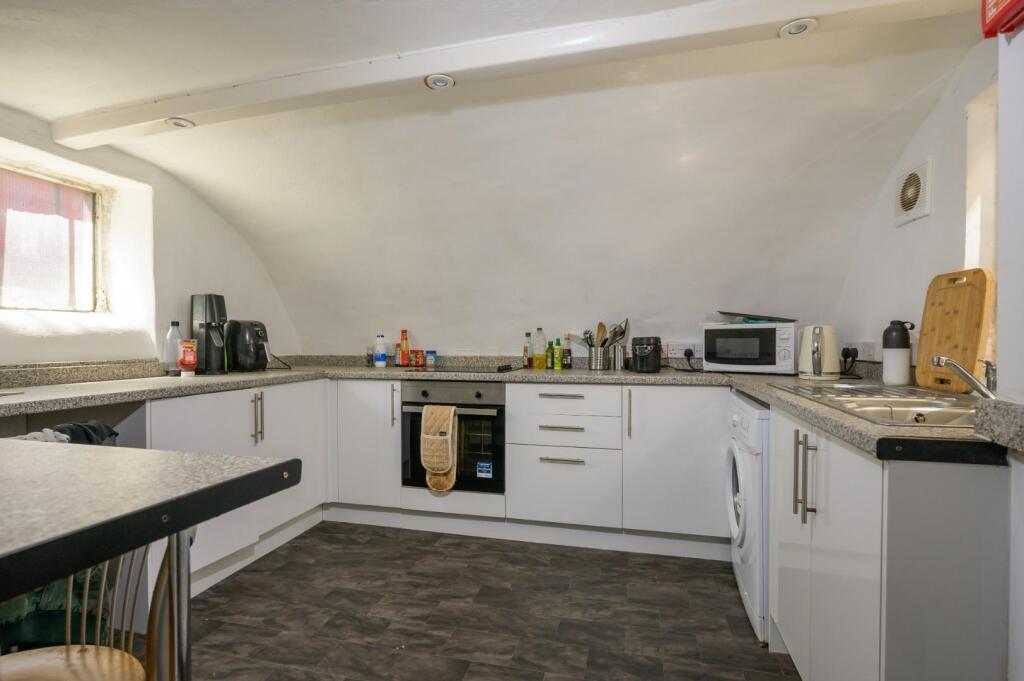 1  1a Montpelier BA1 2RF-16.jpg