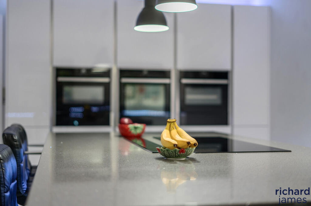 2ec37261d7ab4f21b35ffeee51d25d81