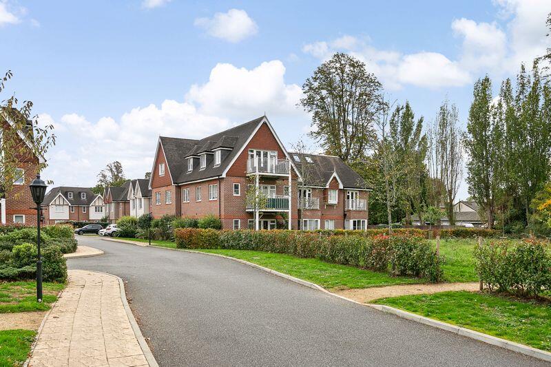 Pavilion Place, East Molesey