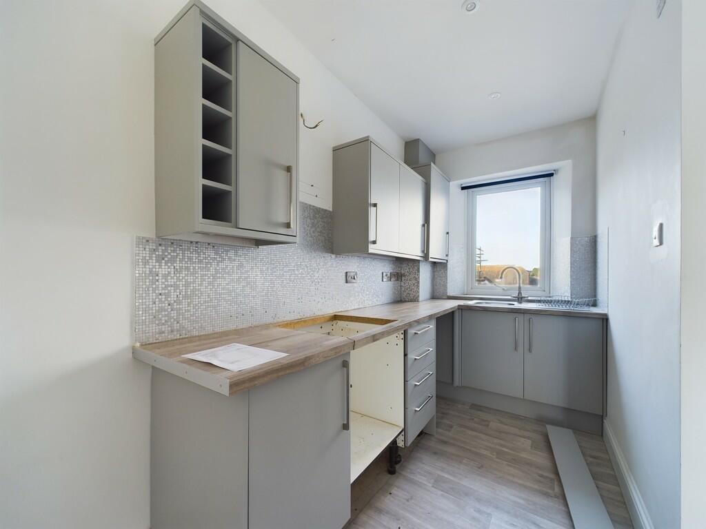 CAM02089G0-PR0324...