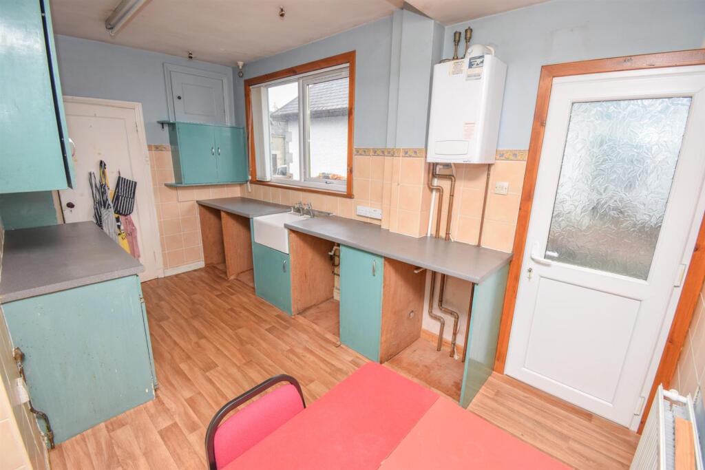 KITCHEN-DINER