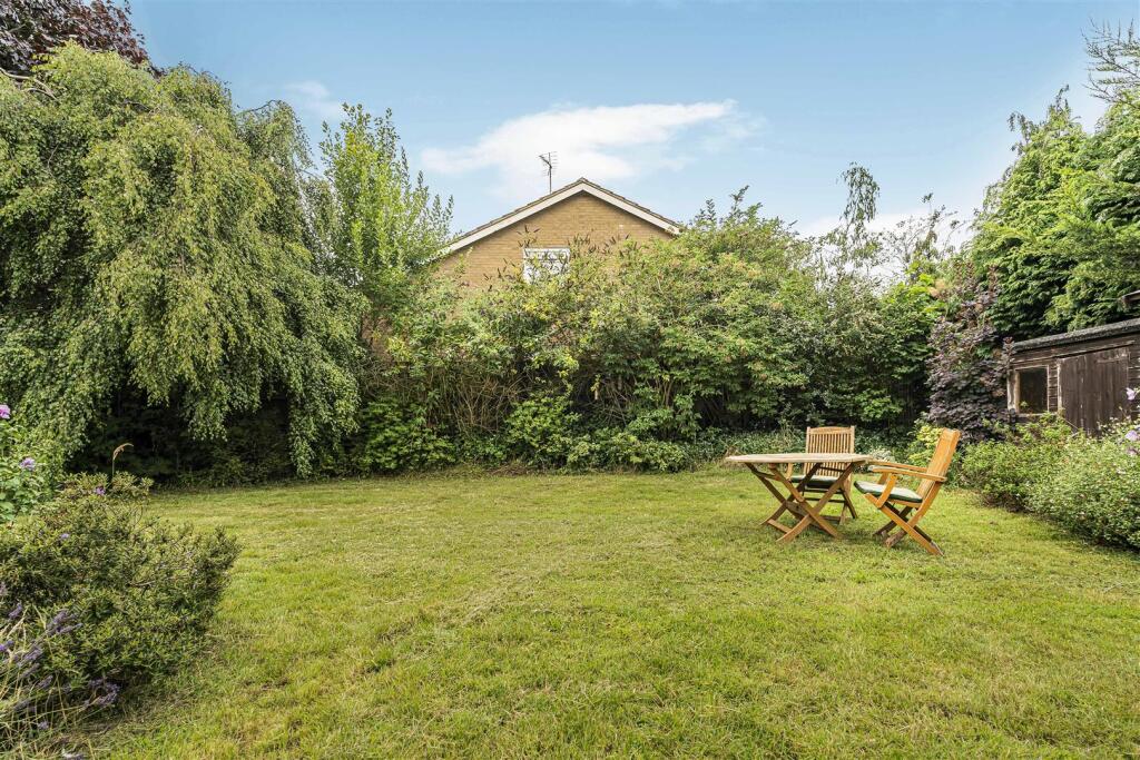 6 Grovelands