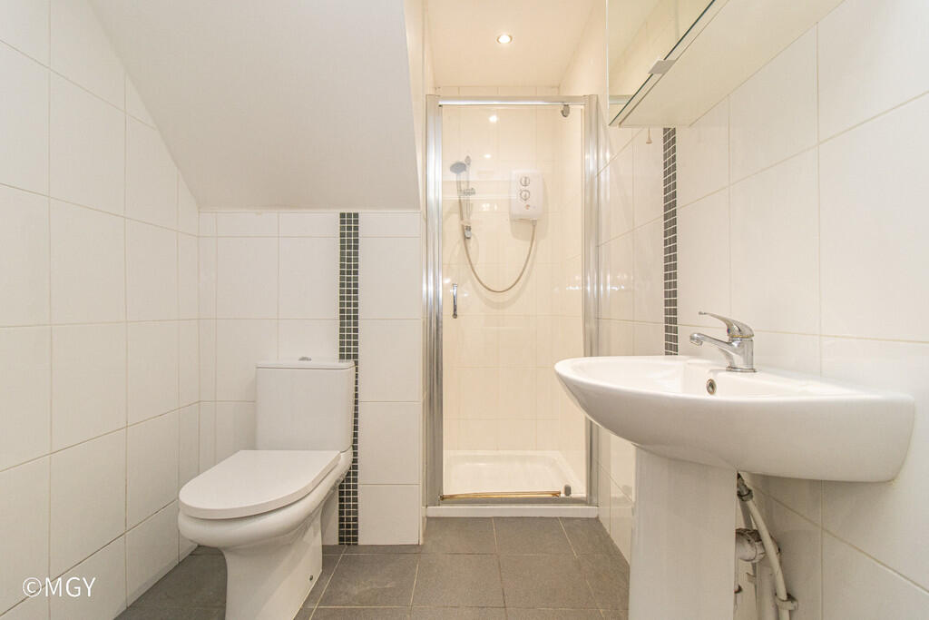 5, 74 Stacey Road...