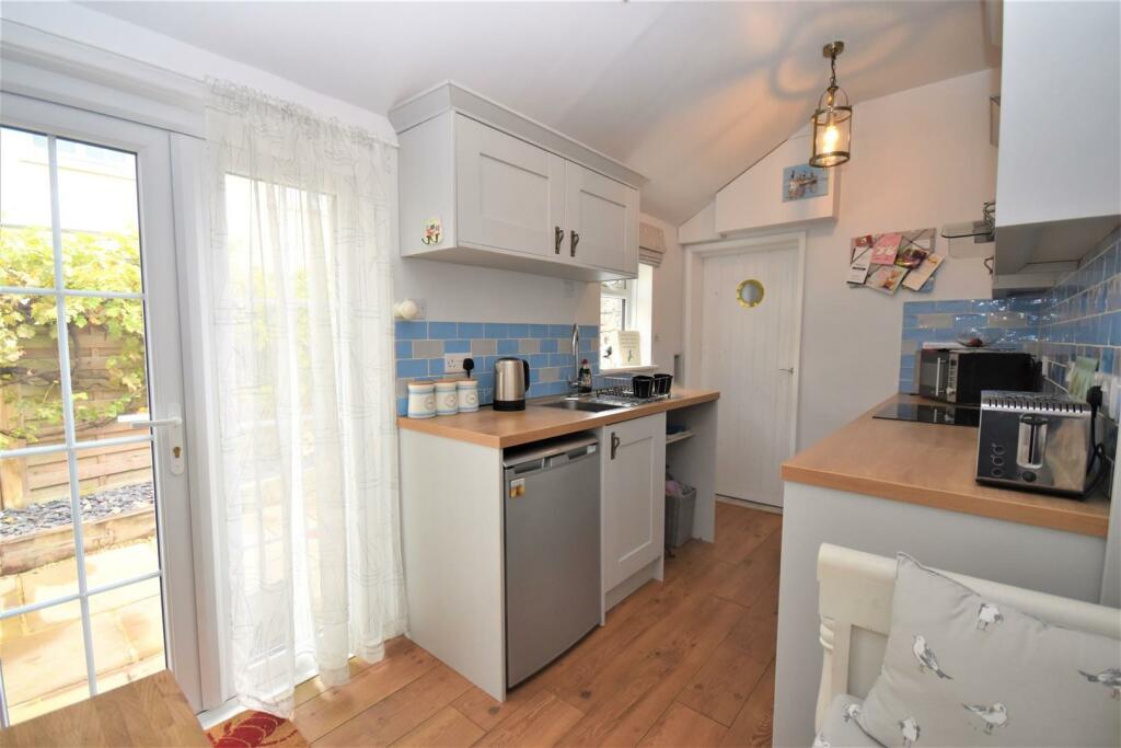 Kitchen &amp; Breakfast Room.JPG