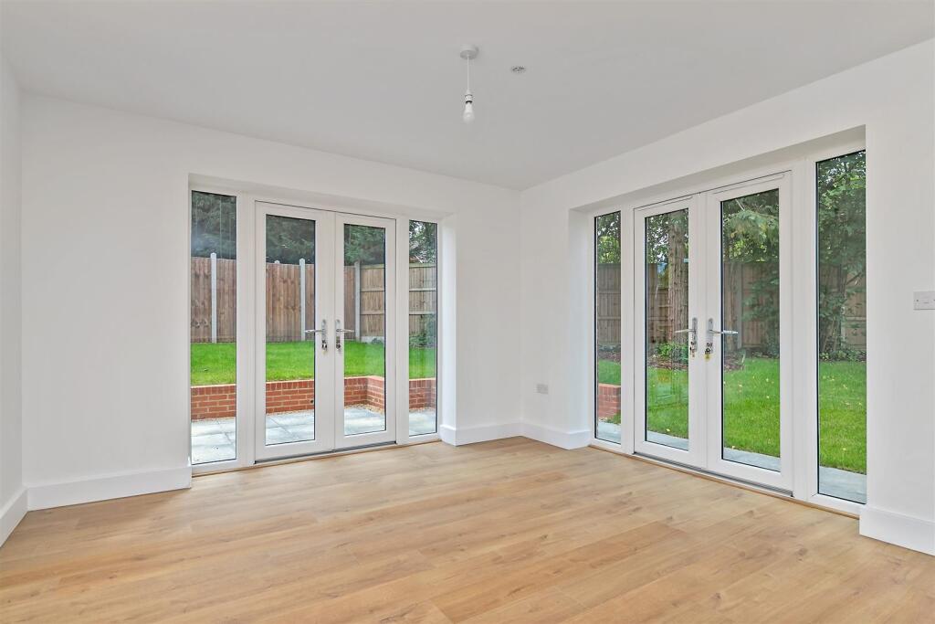 1OakviewGardens-18.jpg