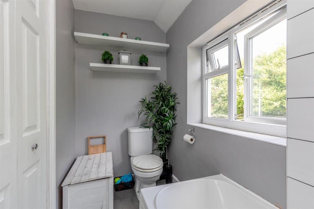 Sunny Hill, Sea Mills Bathroom 2.jpg