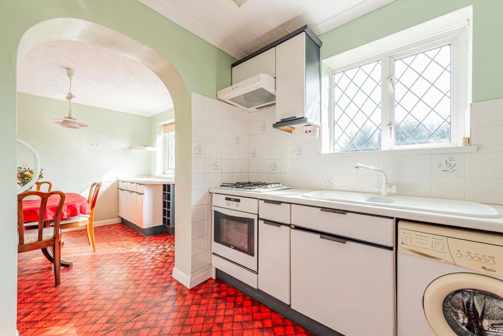 Kitchen (2)