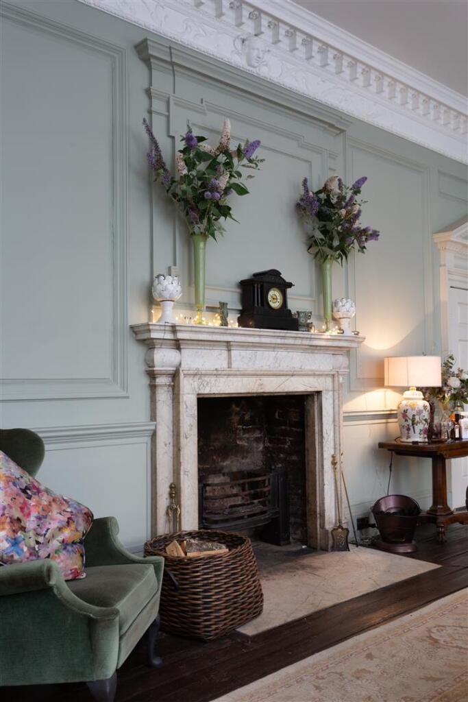 Garforth House-08 Dining Room.jpg