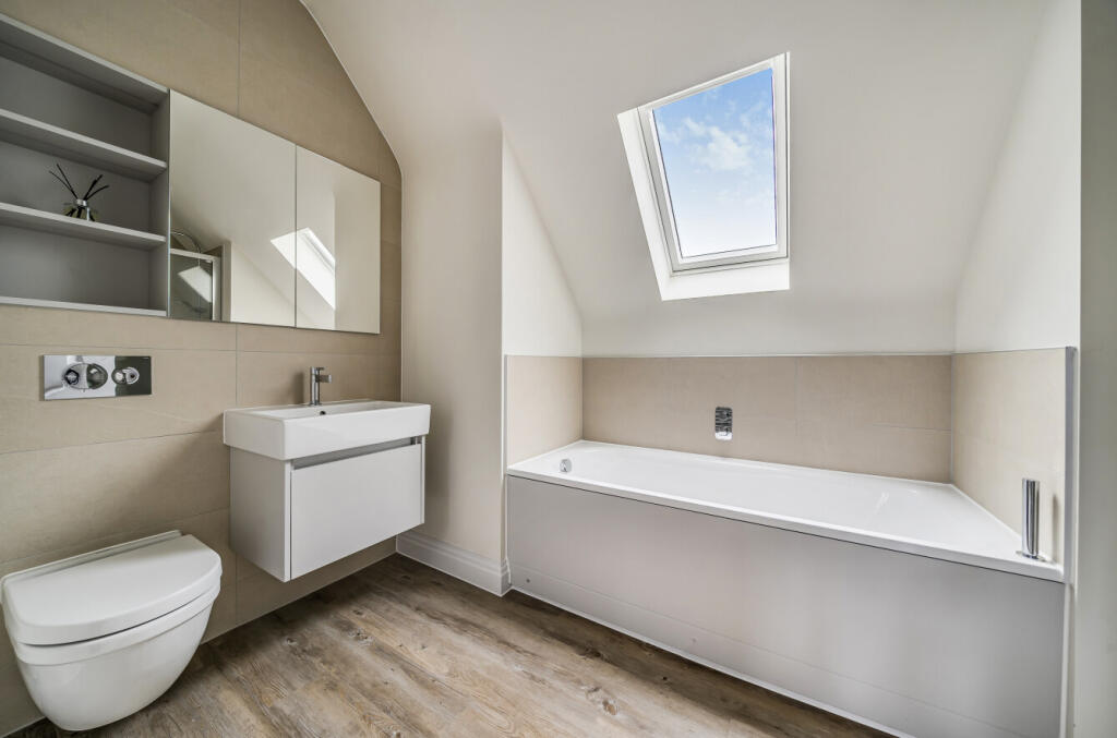 1327487-8-688b8d5...