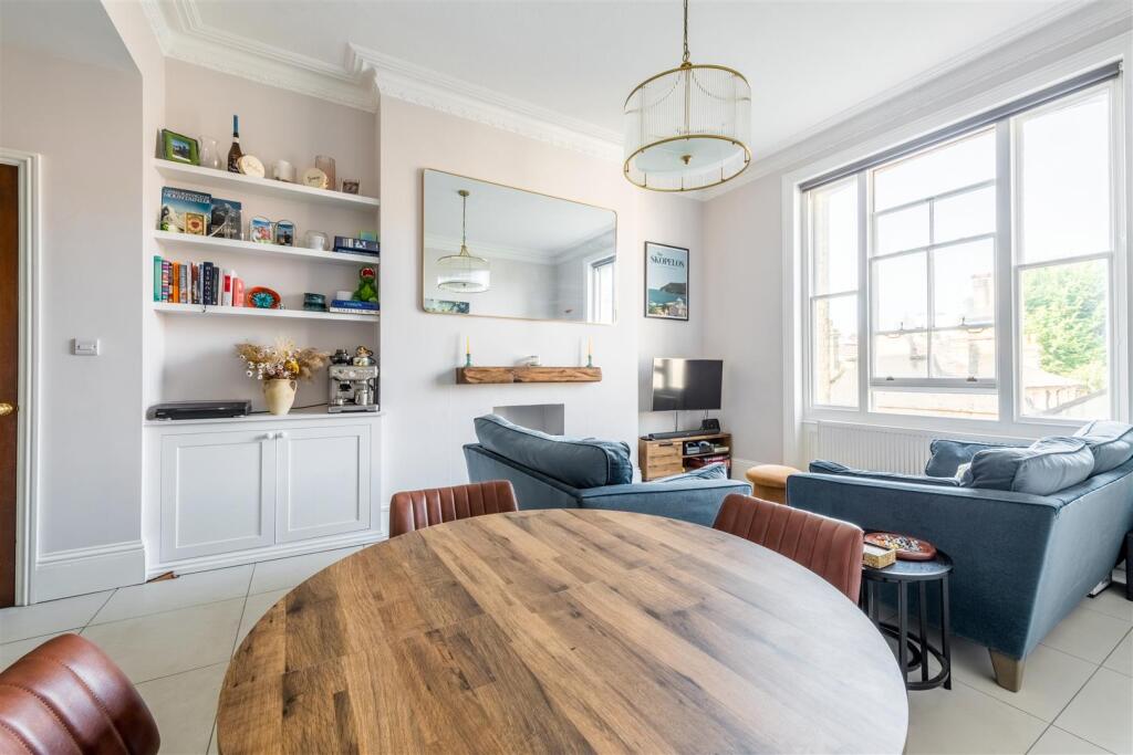 Flat 10, Grand Avenue Mansions-17.jpg