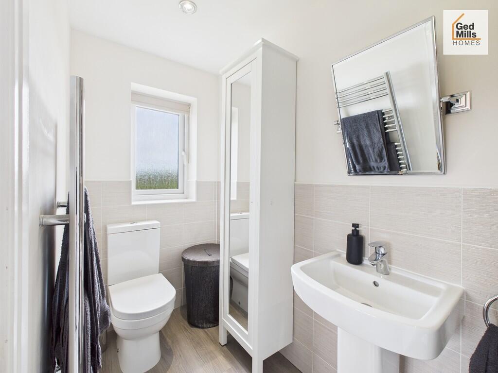 CAM04261G0-PR0070...