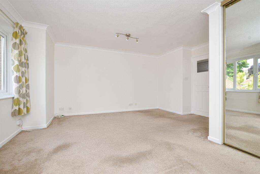 Studio Room