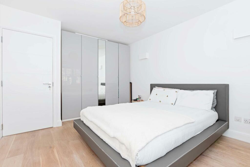 Ridgeway Close_3.jpg