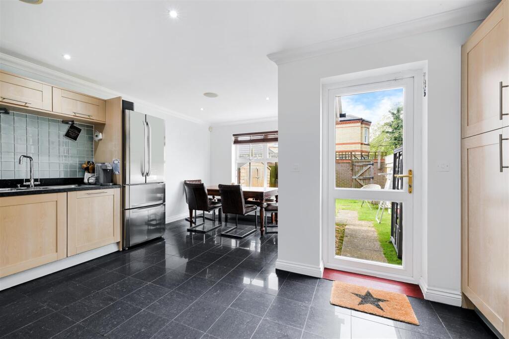 CAVENDISH WALK (7).jpg