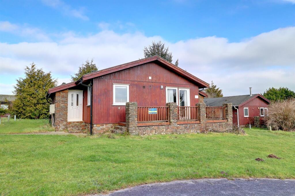 Property Front .2.jpg