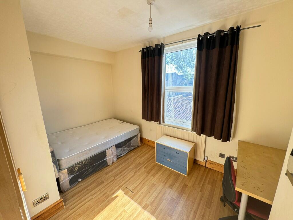 First Floor Rear Bed