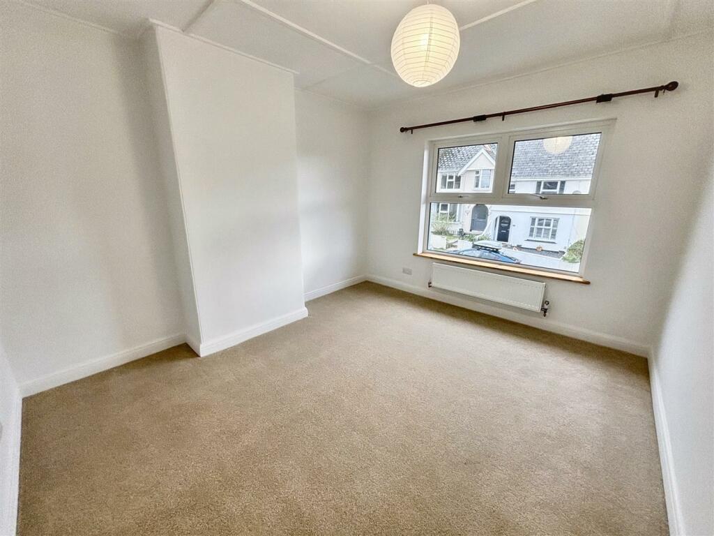 Bedroom 1.jpeg