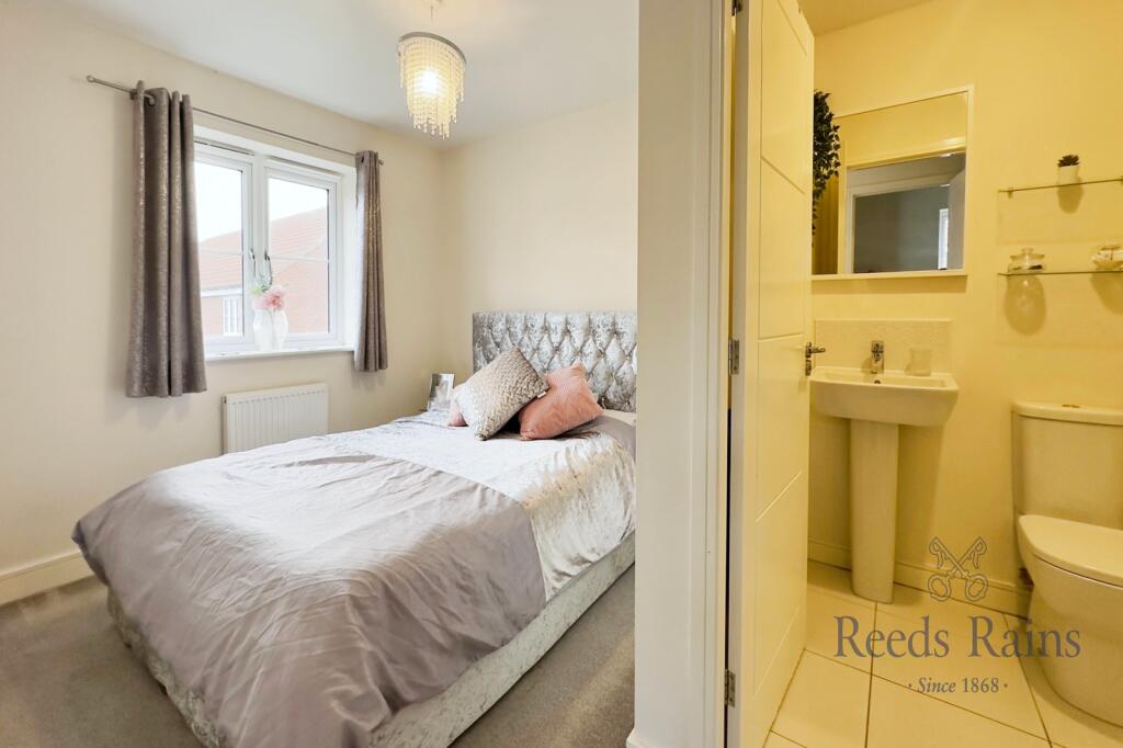 Bedroom &amp; Ensuite