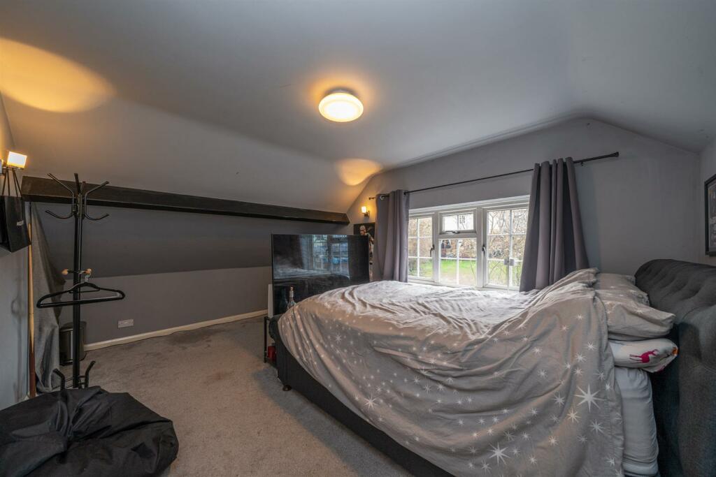 192-Lower-Luton-Road-04519.jpg
