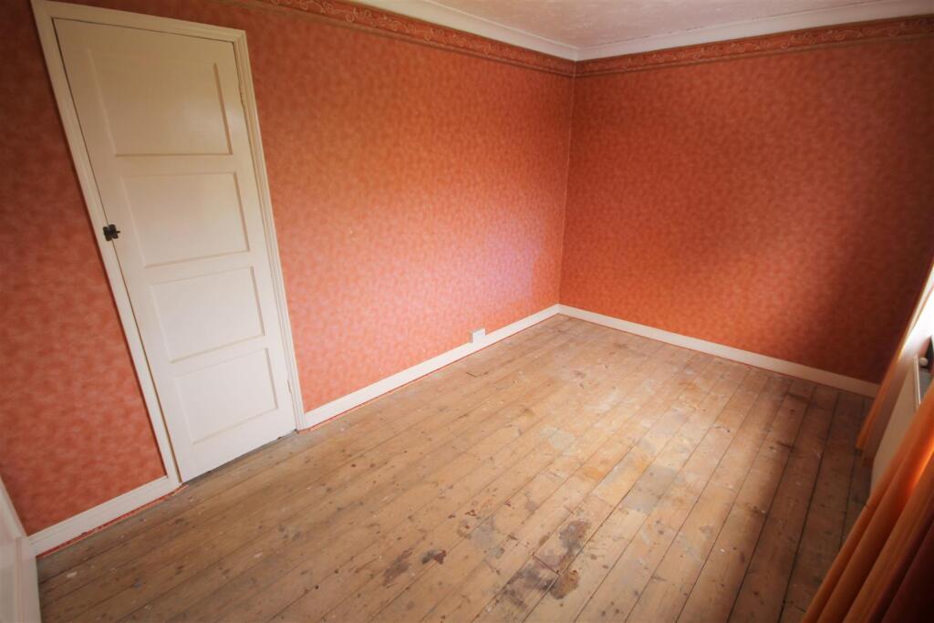 NR Bedroom 2i.JPG