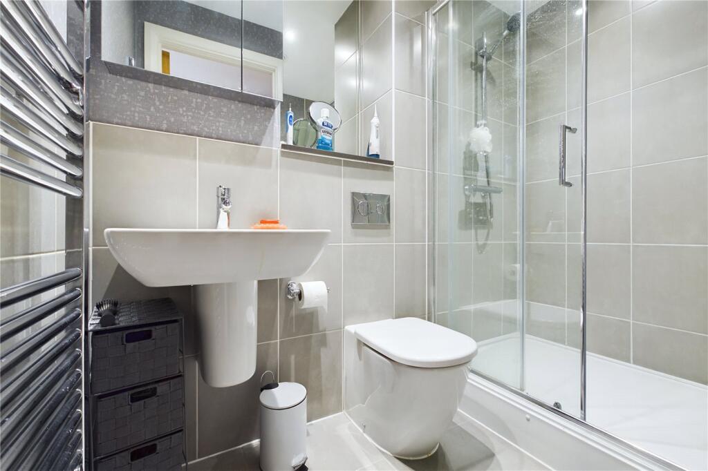 Ensuite