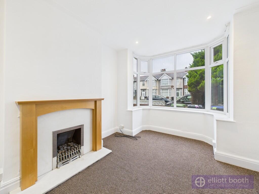 CAM04064G0-PR0128...