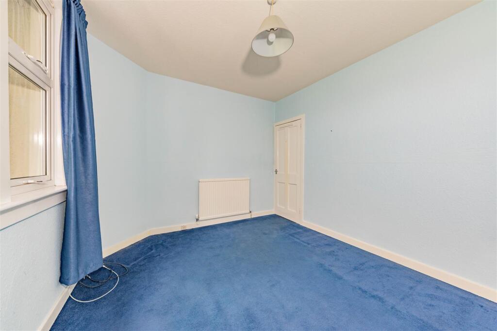 4 Wetherby Place Dundee-11.JPG