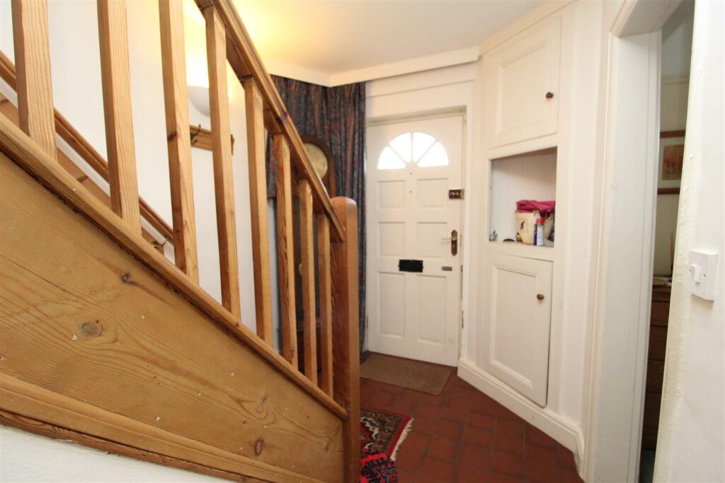 ENTRANCE HALL