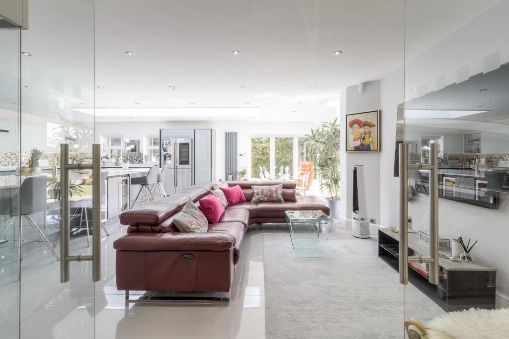 1 Turnberry Lane [HIGHres] 016.jpg