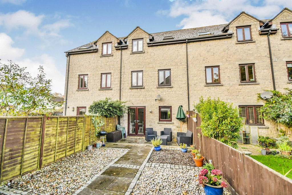 1776_COS105373_IMG_01_0001