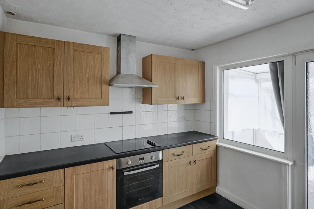 281 Gosport Rd, Fareham PO16 0QF