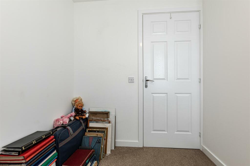 8 Knoll Park Place Galashiels 27.JPG