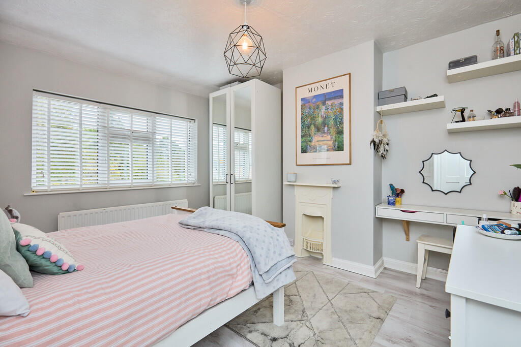 Edward Knight 202...