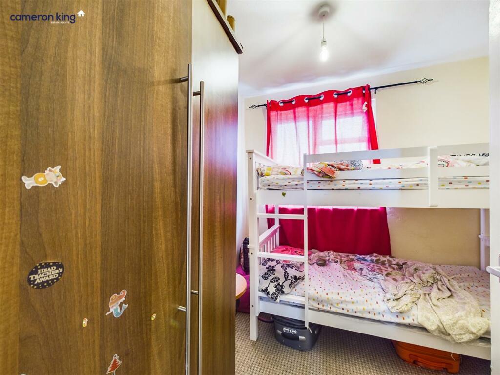 bed 3.jpg
