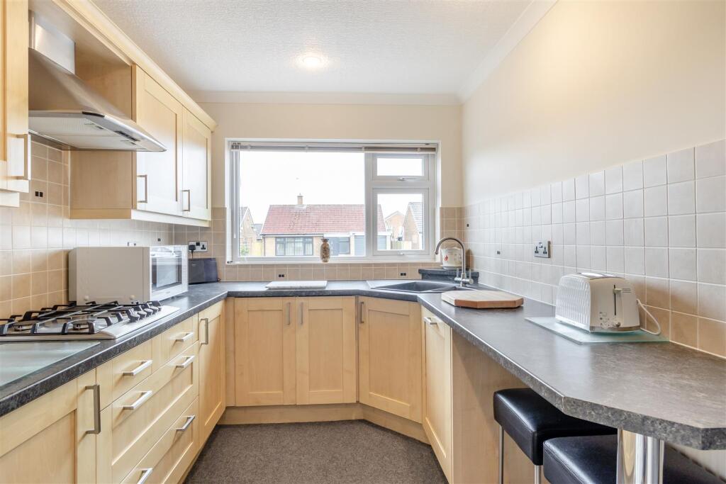 8655415-interior02.jpg