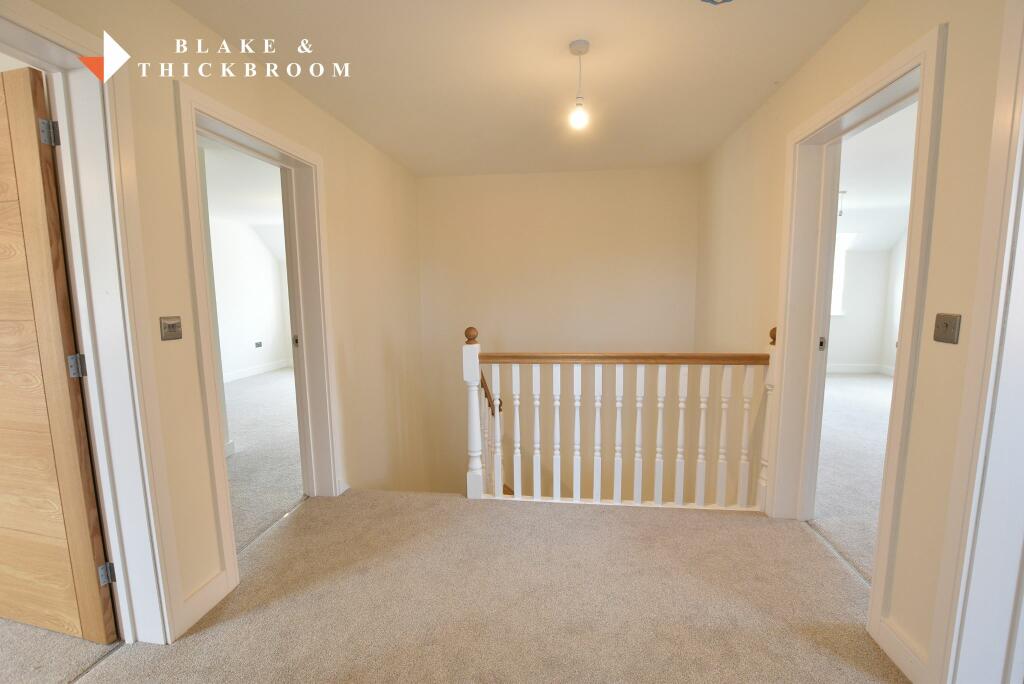 GALLERIED LANDING
