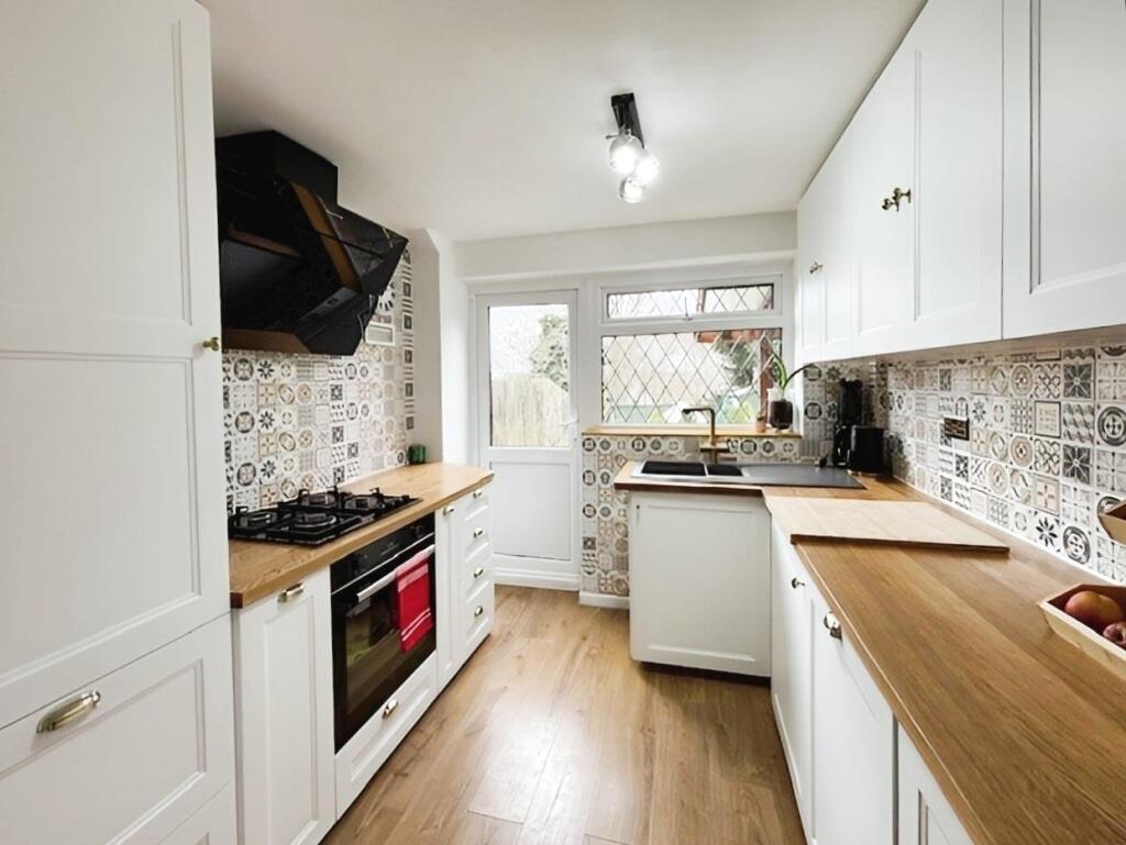 414689dd-Kitchen 201.jpg