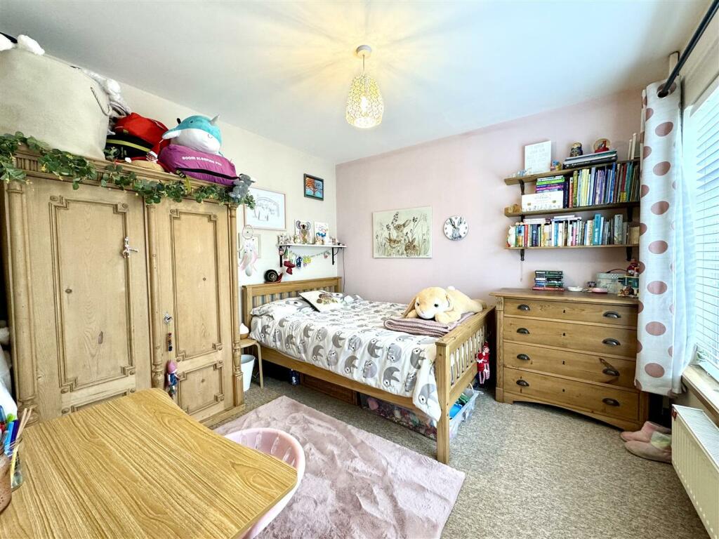BEDROOM 3
