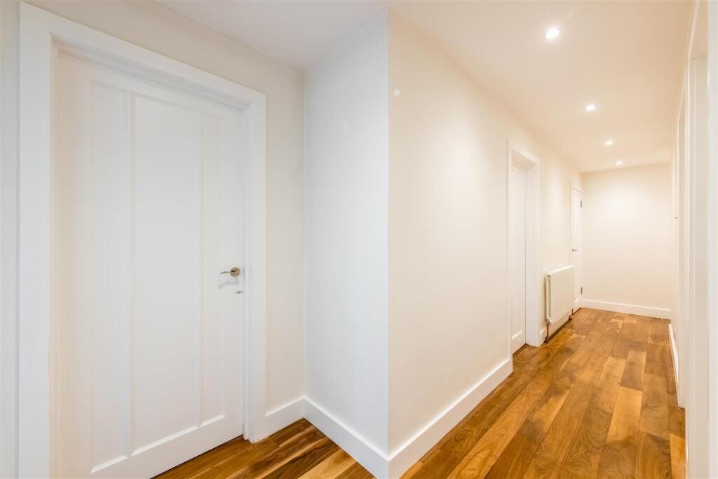 Flat 15, West View-21.jpg