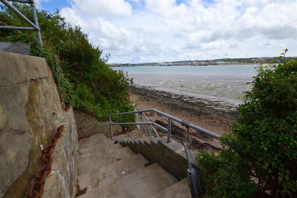 beach access.JPG