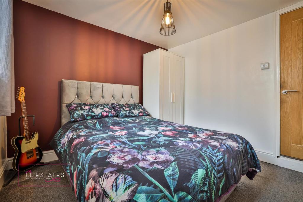 Bedroom 3.jpg