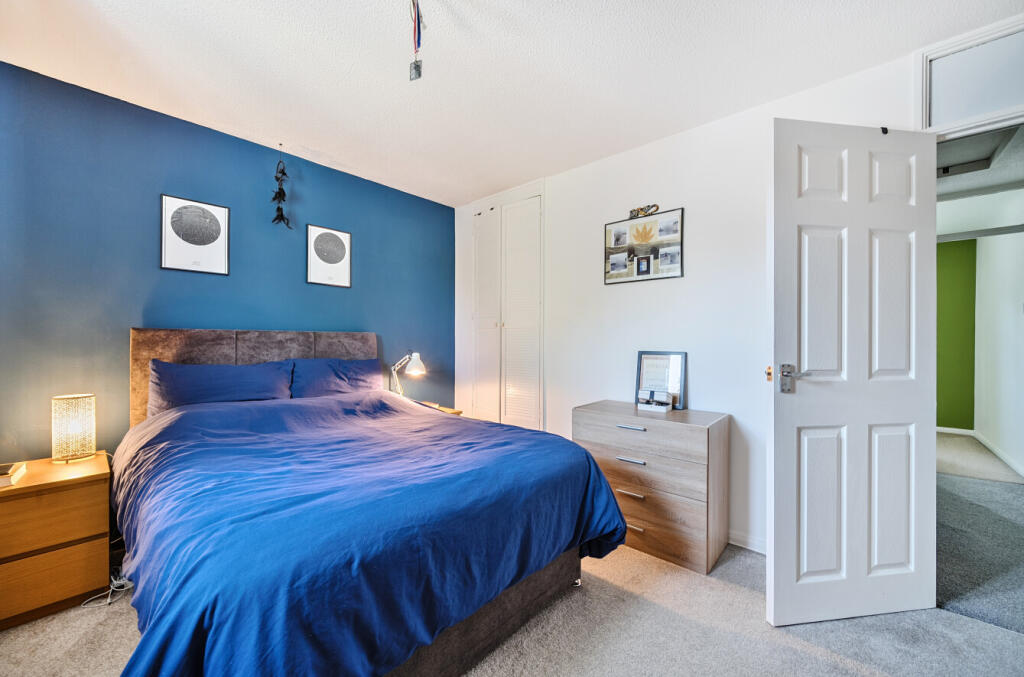 31681b516ad40801286020arw31