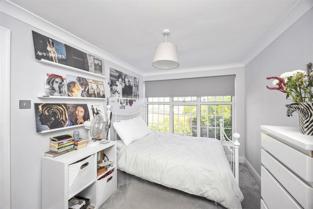 The Upper Drive 65, flat 4-008.JPG