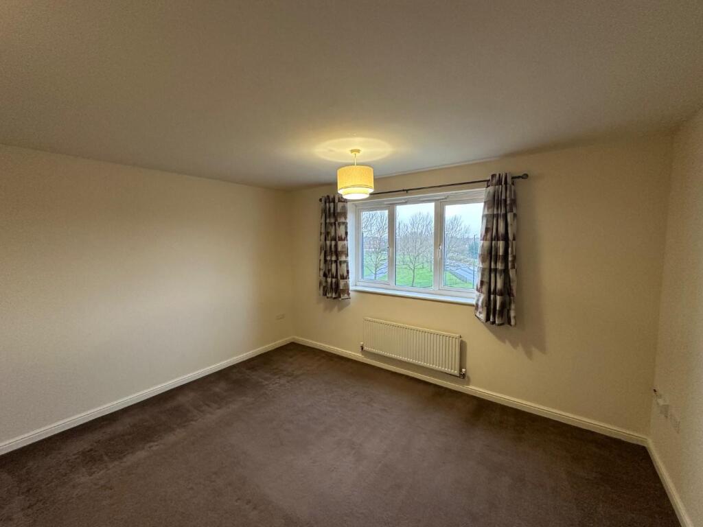 Living Room 1.JPG