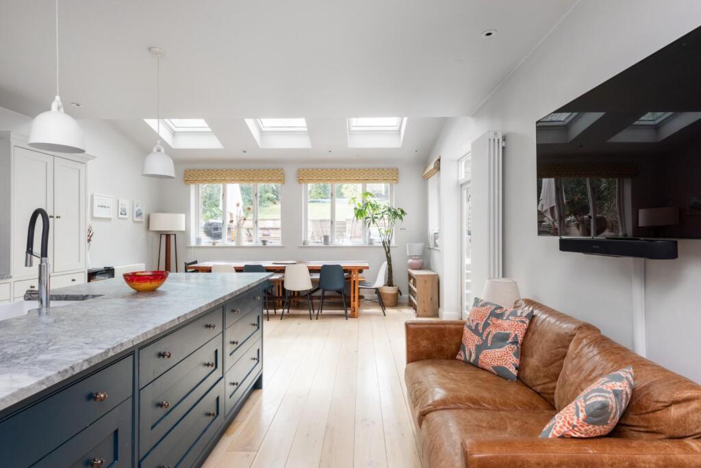 65 Englishcombe Lane, Bath, BA2 2EE-11.jpg