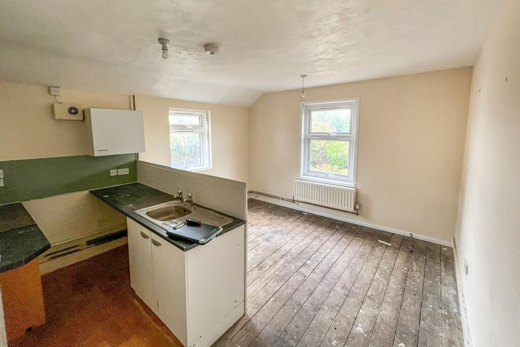 Flat 3, 7 St. Augustines Road, Bedford, Bedfordshire, MK40 2NB