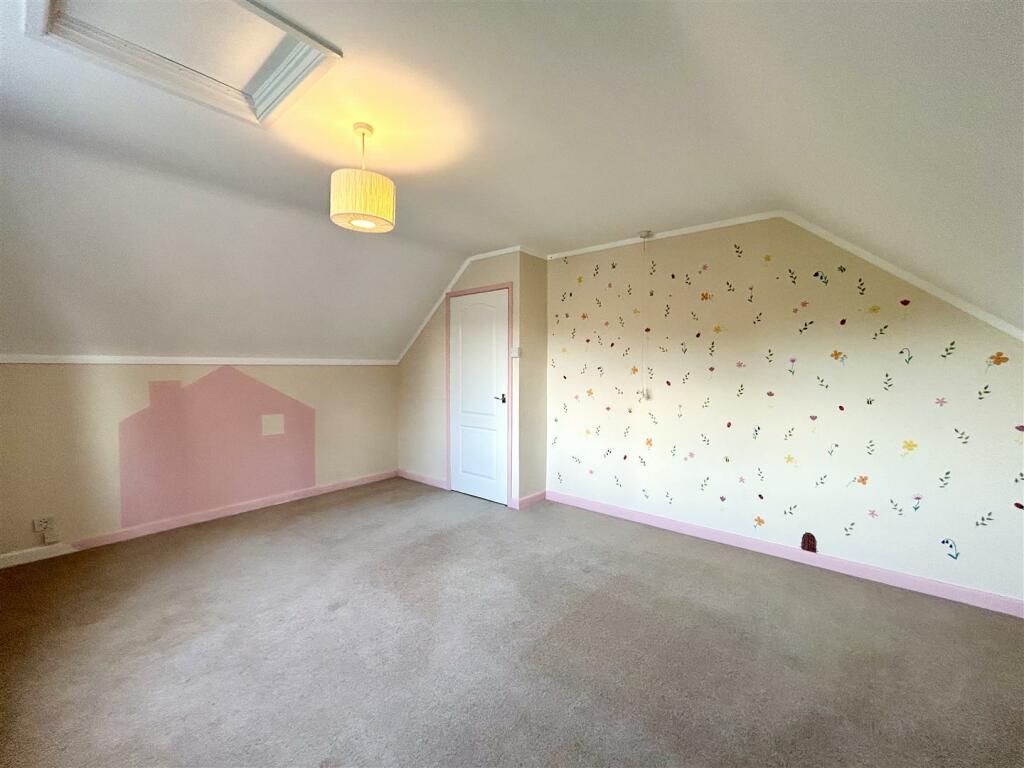 Bedroom 2.jpeg
